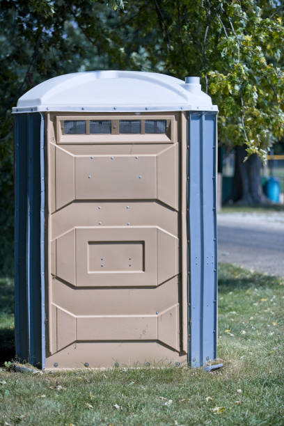 Porta potty delivery and setup in Umatilla, OR