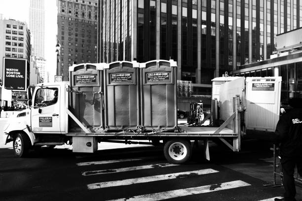 Best Luxury portable toilet rental  in Umatilla, OR